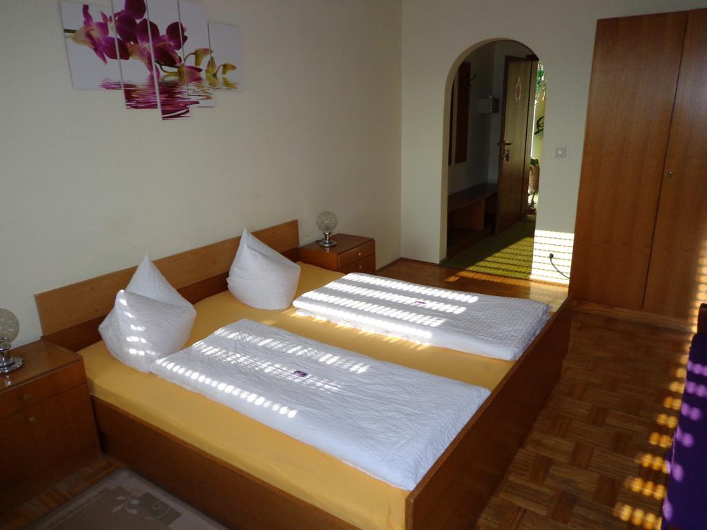 Gasthof - Pension Schamberger Neukirchen beim Heiligen Blut Extérieur photo