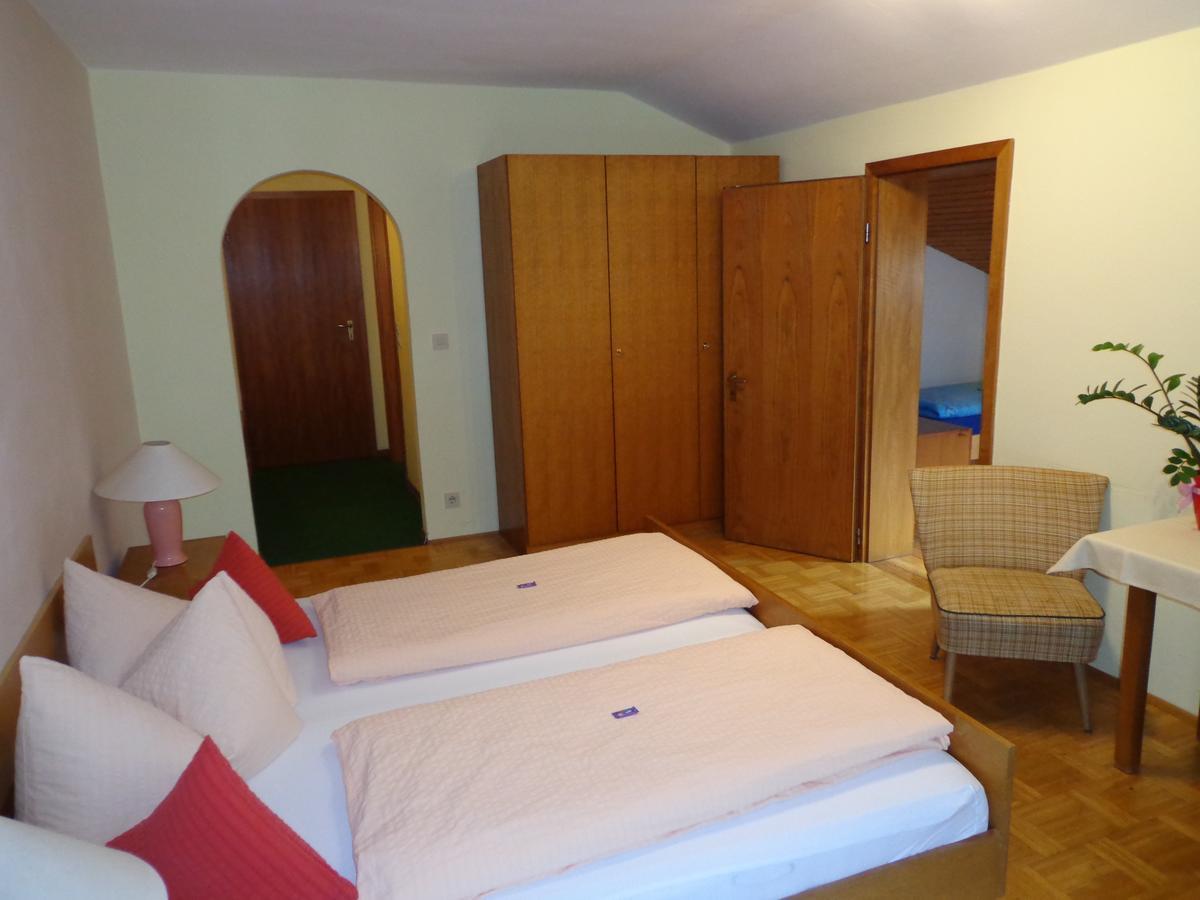 Gasthof - Pension Schamberger Neukirchen beim Heiligen Blut Extérieur photo